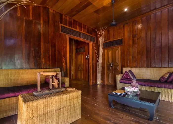 Wat Bo House By Angkor Siem Reap